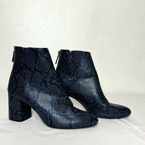 Old Navy Blue Snakeskin Ankle Boots